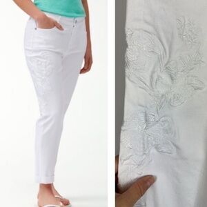 Tommy Bahama Hibiscus Blanca Embroidered Slim Boyfriend 25x29 White Tencel Jean